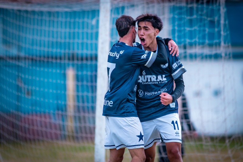 Goleada contundente de Racing para avanzar a cuartos