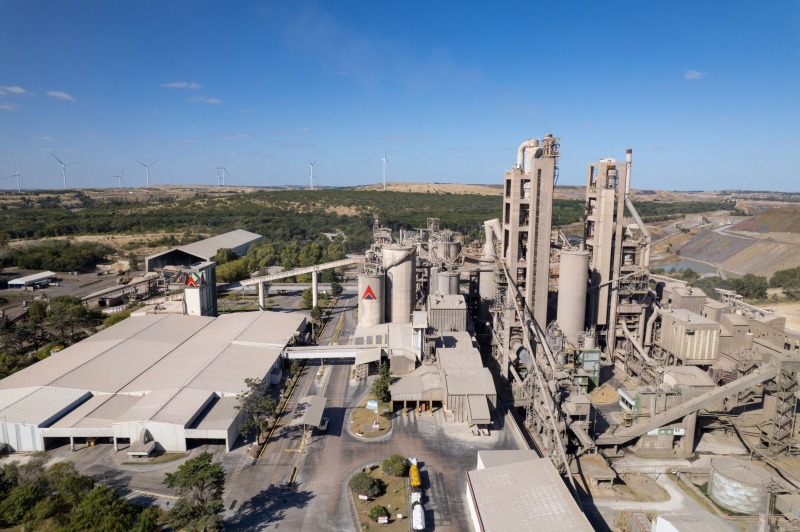 Cementos Avellaneda adquiri� la hist�rica empresa Protex
