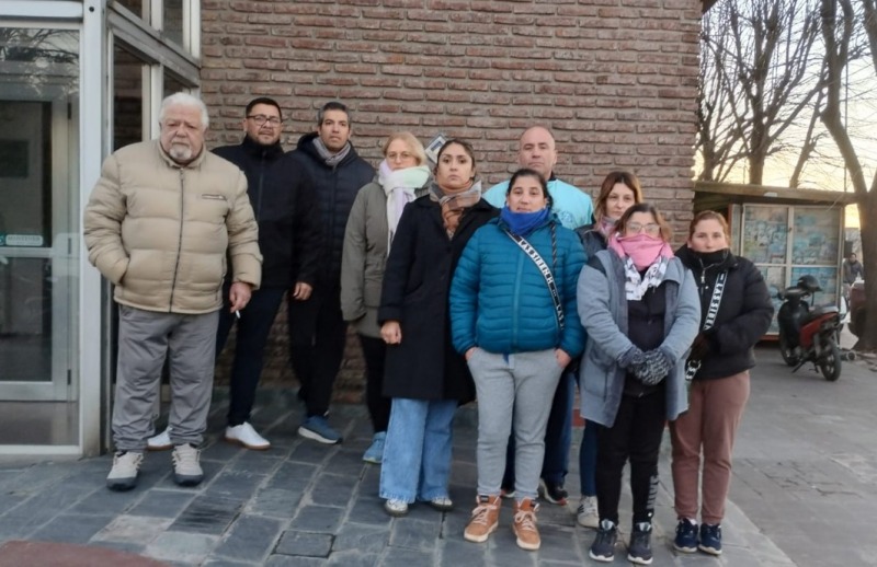 Protesta por el despido de trabajadores en Cemeda