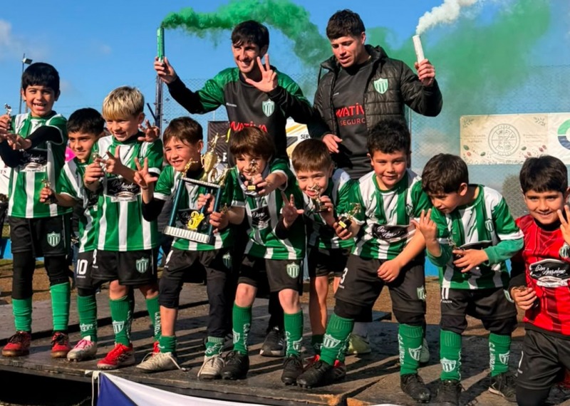 El anfitri�n El Fort�n y Alumni se repartieron las vueltas ol�mpicas