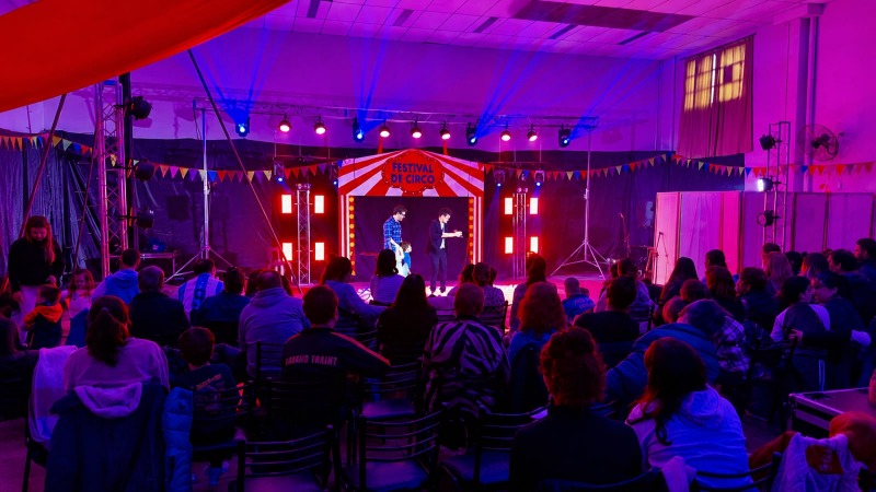 El circo de los barrios para los barrios