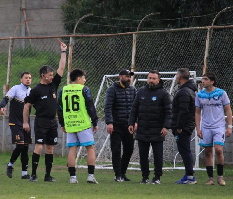 �Retiramos al equipo por la integridad f�sica de los jugadores�