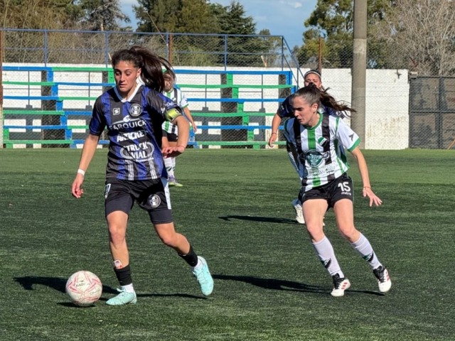 Ciudad de Olavarr�a dio el primer paso ante Villa Mitre