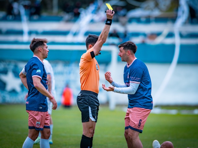 Mauro Echarren arbitrar� el domingo Ferro - Sarmiento de Pig��